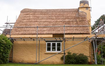 Ceathramh Meadhanach thatch roofing costs